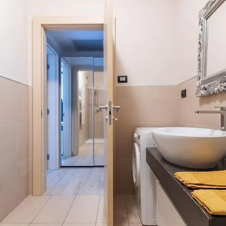 Bezzi Flexyrent A.C. Wifi Apartment Milan Exterior photo