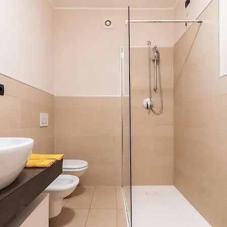 Bezzi Flexyrent A.C. Wifi Apartment Milan Exterior photo