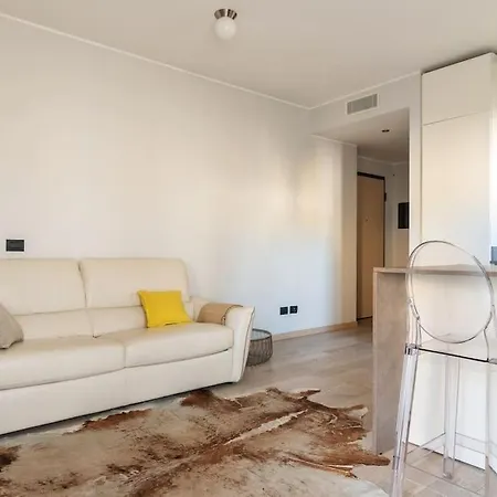 Bezzi Flexyrent A.C. Wifi Apartment Milan Exterior photo